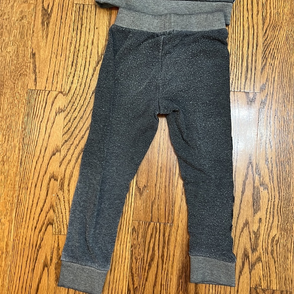 Girls Butter Jogging Set - Picture 6 of 7